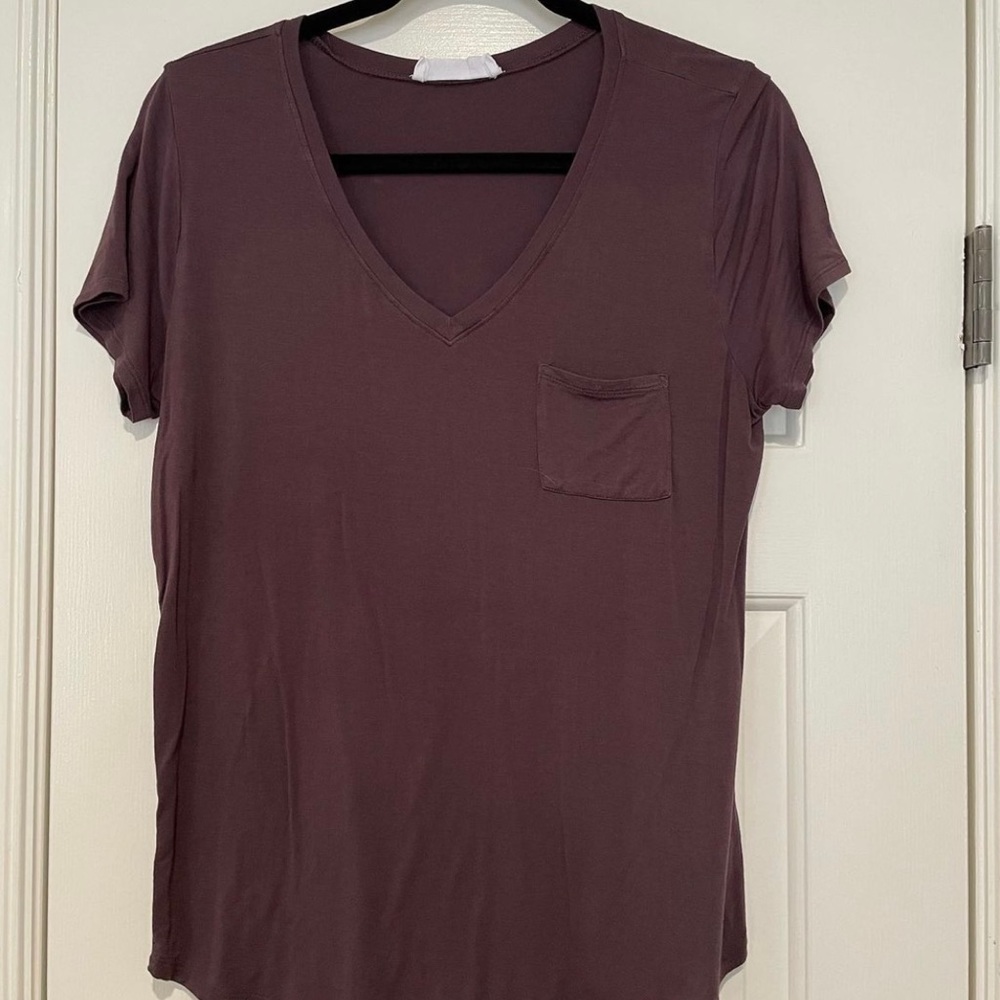 V Neck Pocket Tee